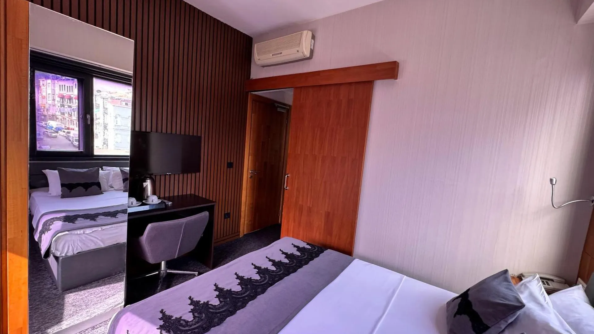 Black Art Otel Istanbul Hotel