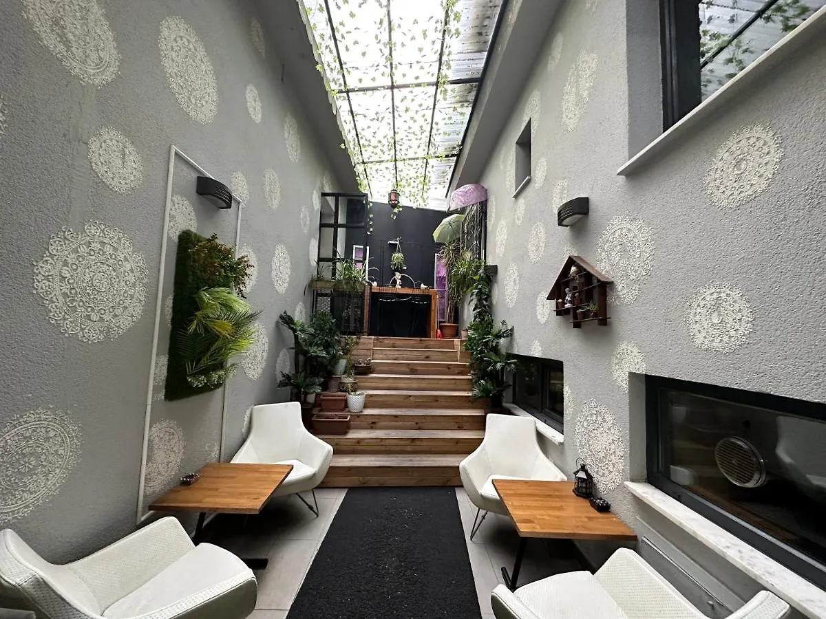 איסטמבול Black Art Otel טורקיה